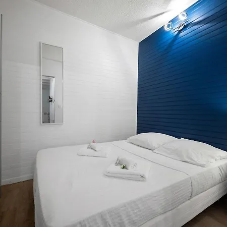 شقة Bleu Dazur- Hyper Centre - Rue Longue - *