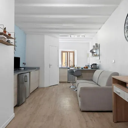 شقة Bleu Dazur- Hyper Centre - Rue Longue - مينتون