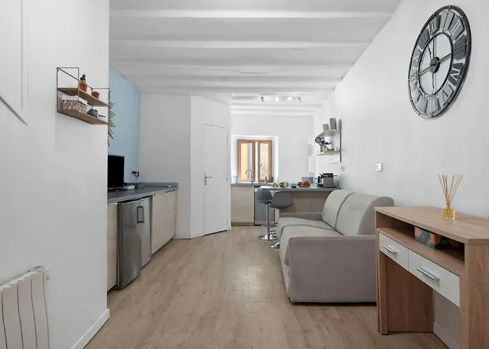 Appartement Bleu Dazur- Hyper Centre - Rue Longue - Menton