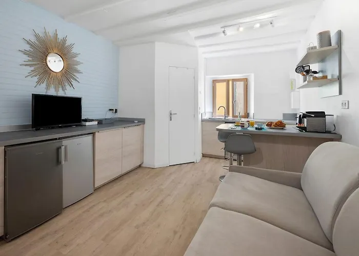 Bleu Dazur- Hyper Centre - Rue Longue - Appartement Menton